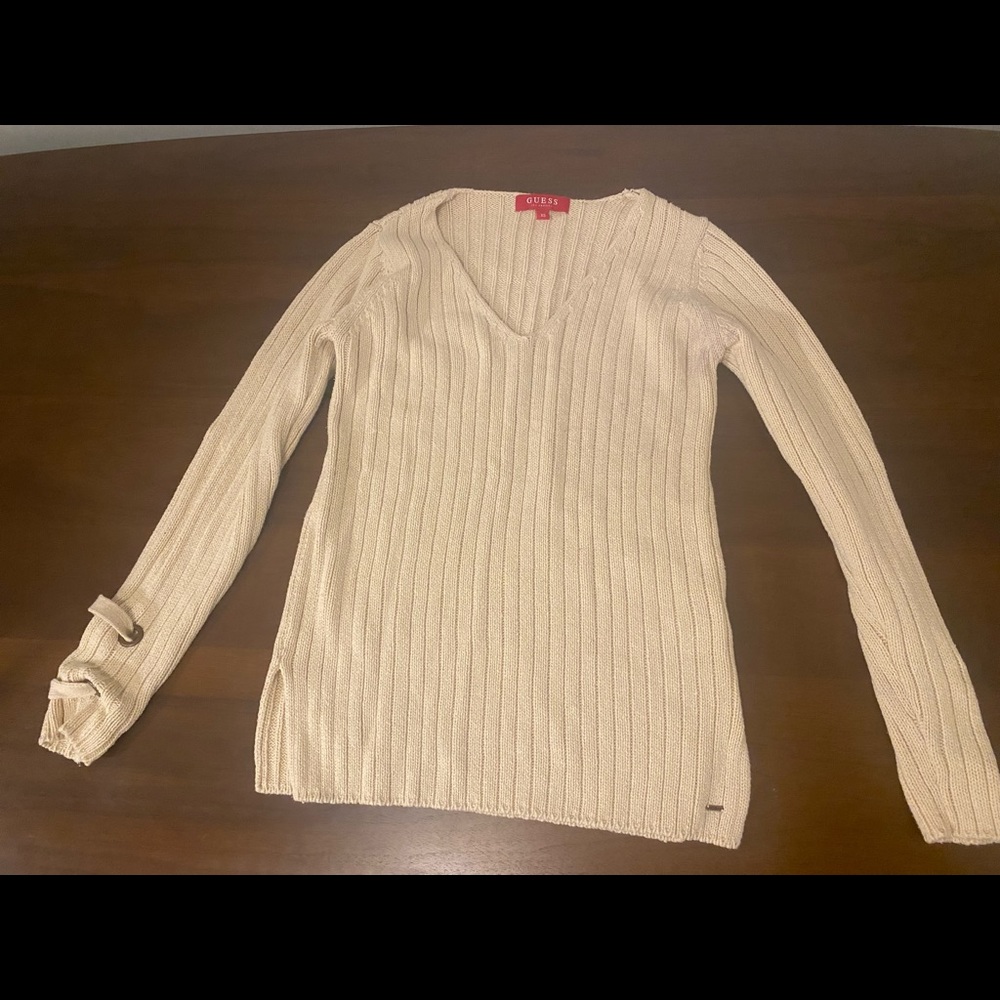 GUESS sweater